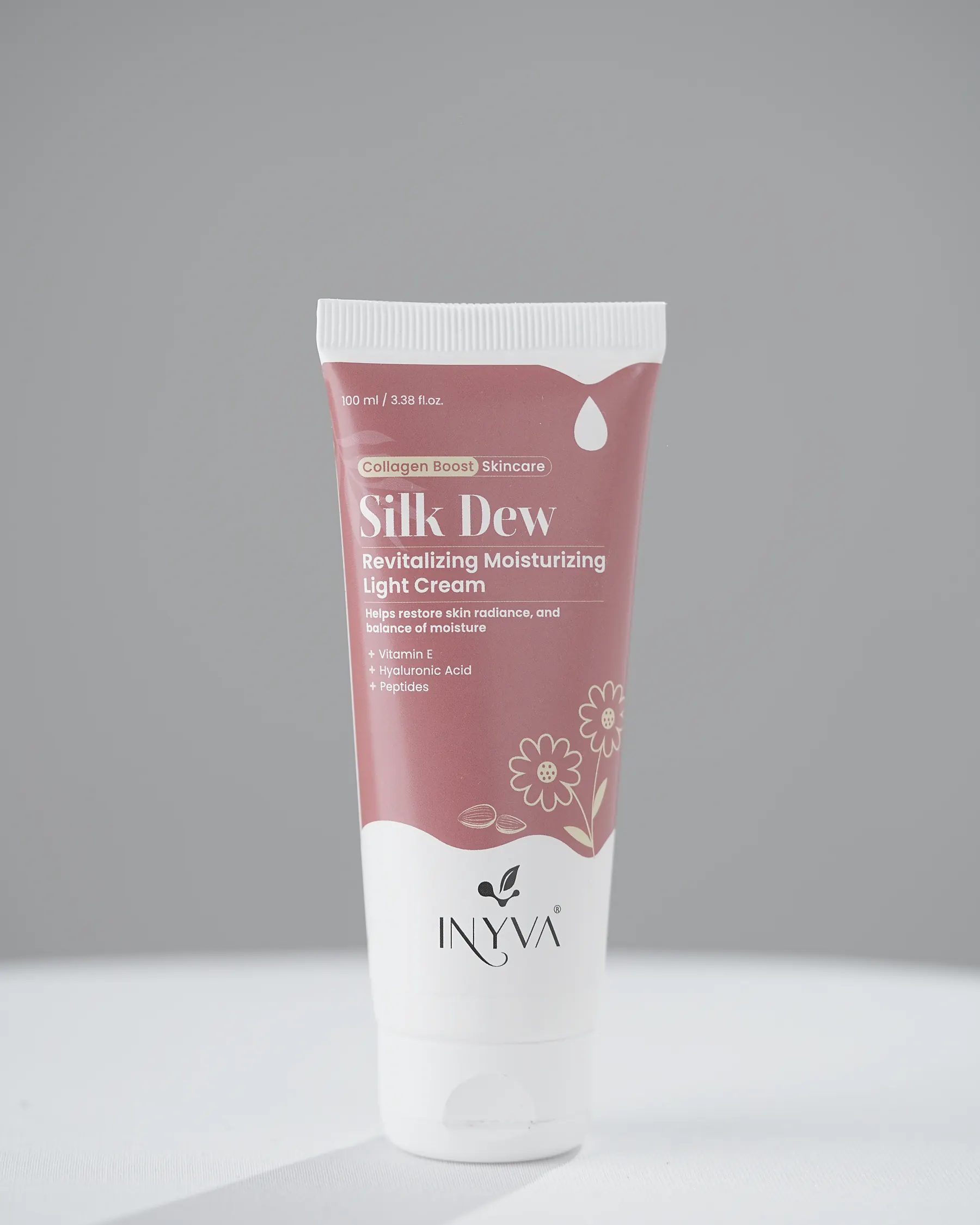 INYVA Silk Dew Revitalizing Moisturizing Light Cream tube